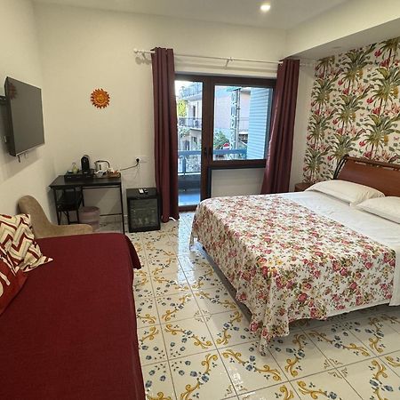 Angela House Sorrento Center Bed & Breakfast Екстериор снимка