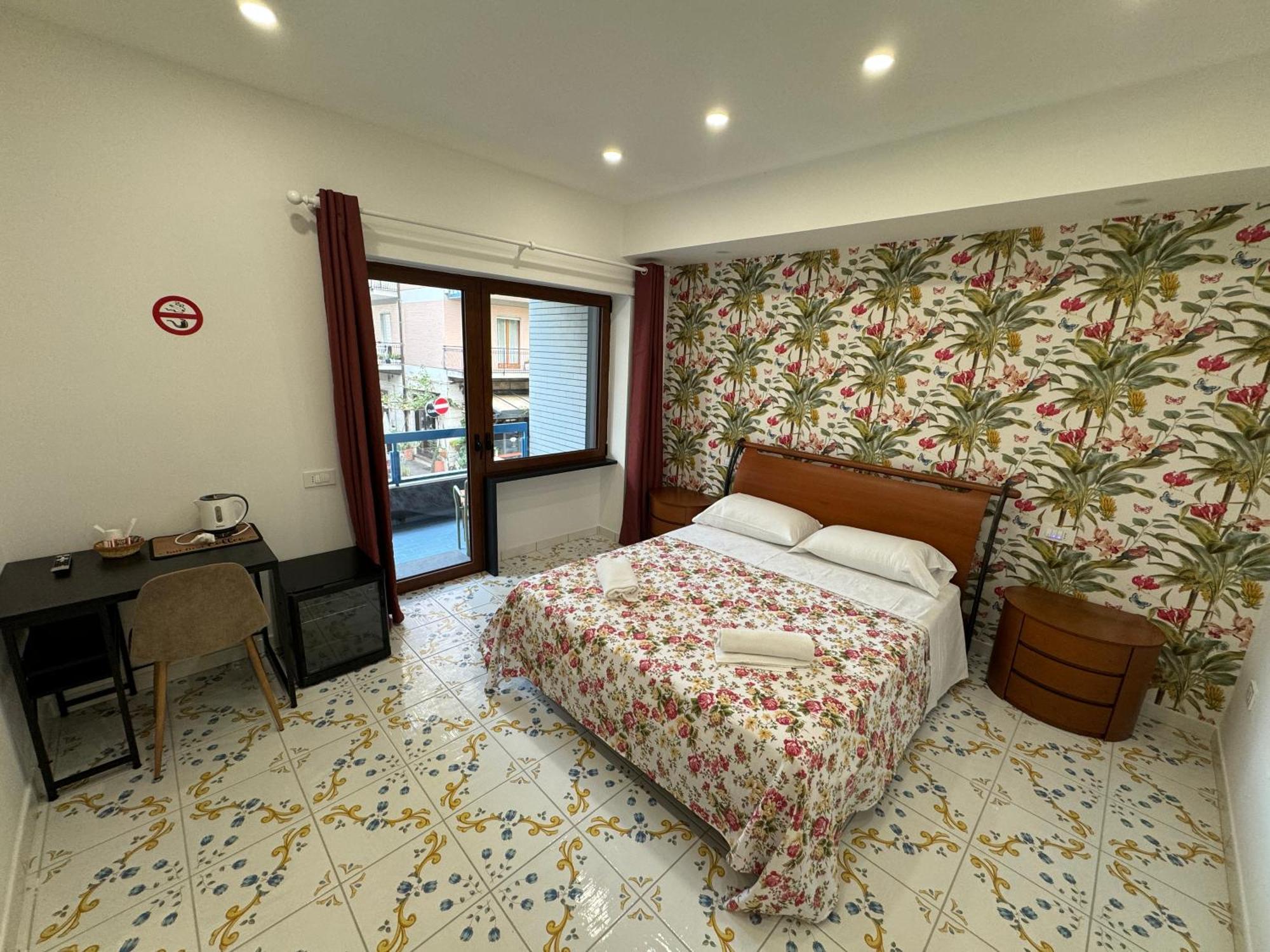 Angela House Sorrento Center Bed & Breakfast Екстериор снимка